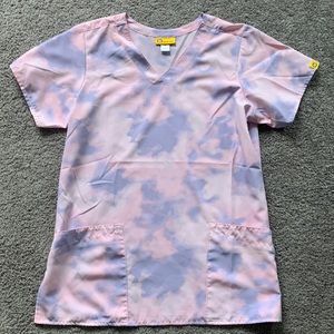Scrub top
